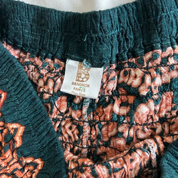 Printed pants - Picture 2 of 2